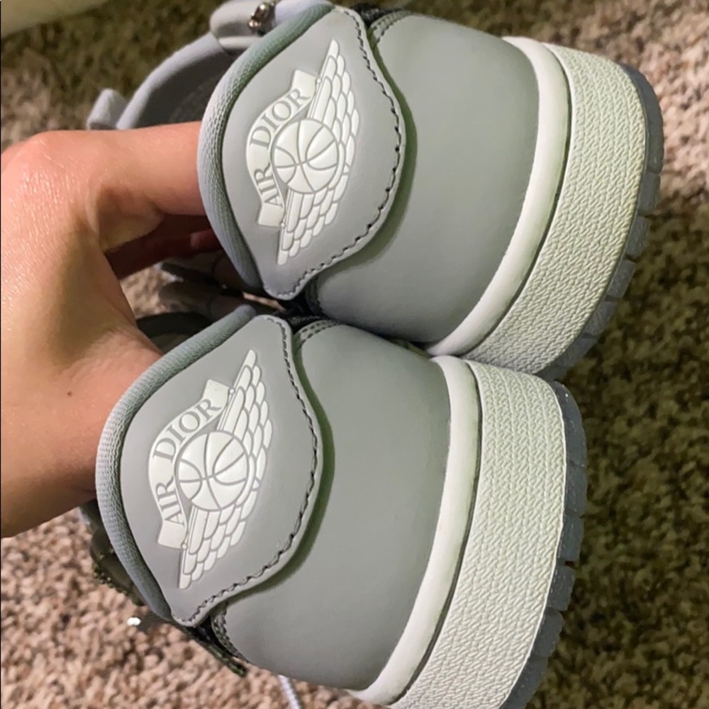 Dior Jordan’s low - Picture 2 of 8